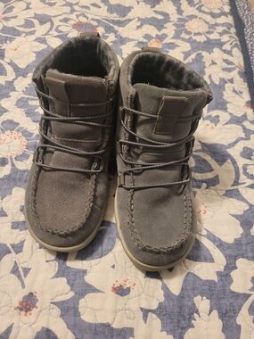 Hey Dude Womens Dark Gray Lace-Up Moc Toe Boots